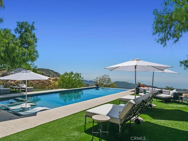 22331 Swenson Drive, Topanga, CA 90290
