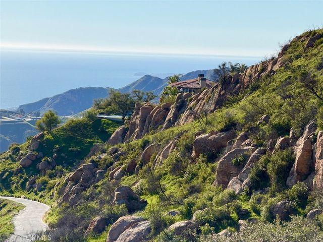 22331 Swenson Drive, Topanga, CA 90290