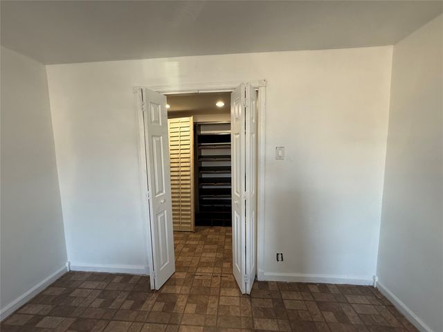 2518 Mclemore Avenue, Fort Worth, TX 76111