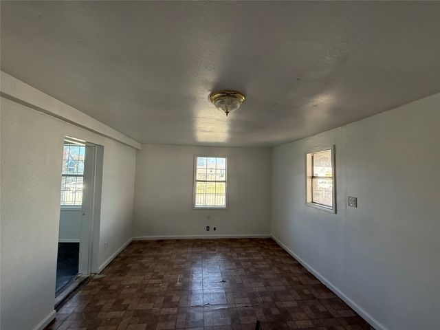 2518 Mclemore Avenue, Fort Worth, TX 76111