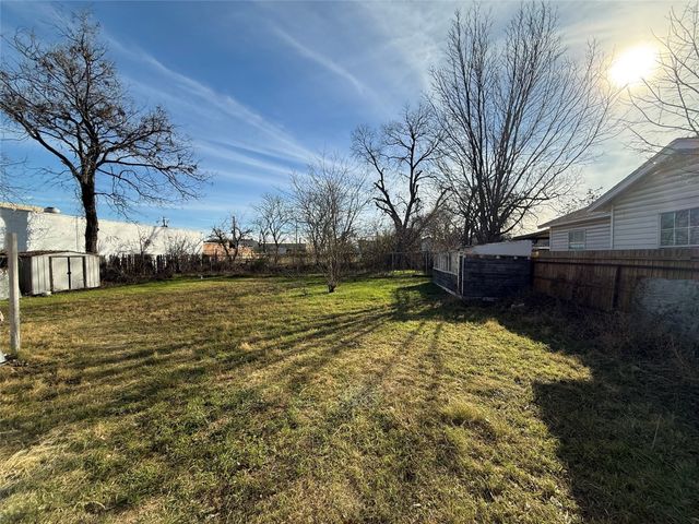 2518 Mclemore Avenue, Fort Worth, TX 76111