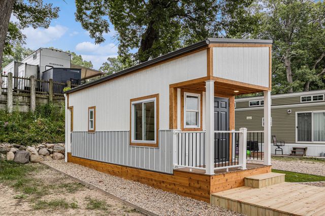 12377 Bair Lake Street 4, Newberg Twp, MI 49061
