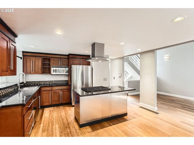 726 Se 27TH St, Gresham, OR 97080