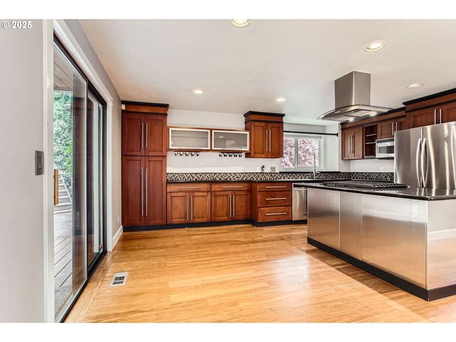 726 Se 27TH St, Gresham, OR 97080