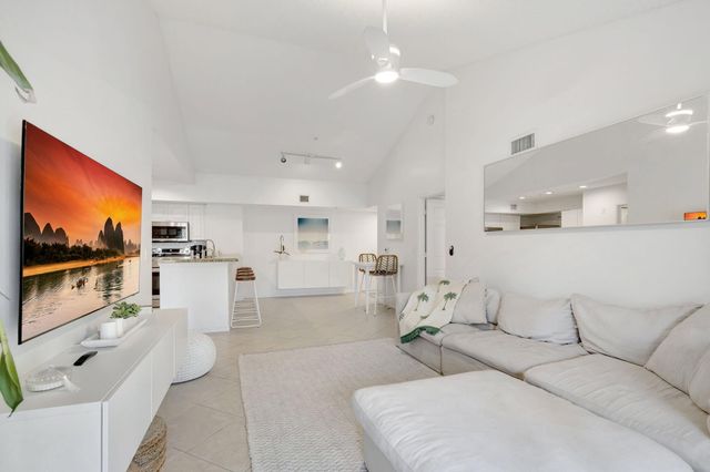 284 Village Boulevard 9307, Tequesta, FL 33469