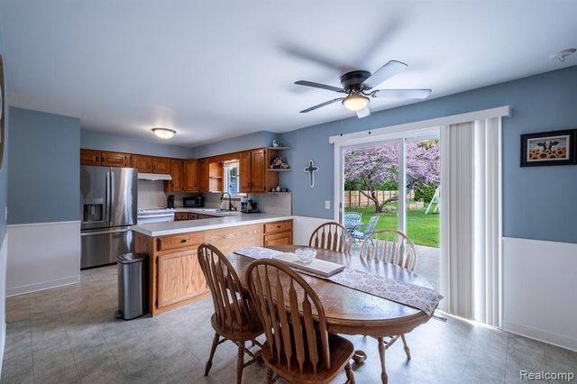 3585 Creekwood Drive, Saginaw, MI 48601