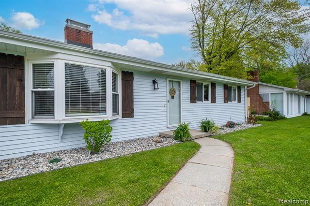 3585 Creekwood Drive, Saginaw, MI 48601