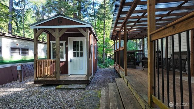 25 Drial Loop, Deming, WA 98244