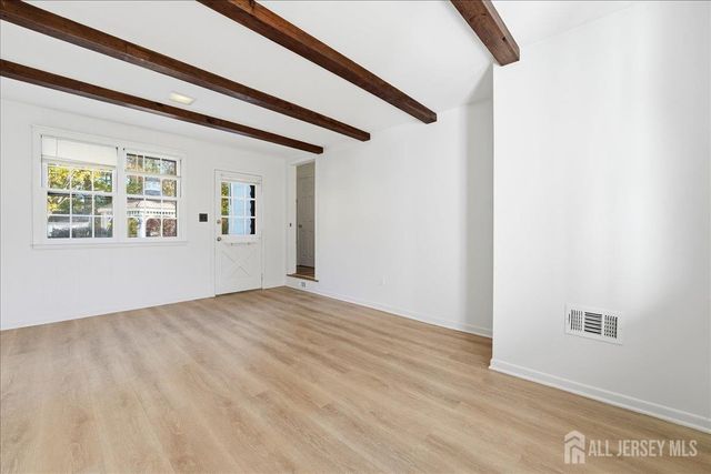 35 Brooktree Road, East Windsor, NJ 08520