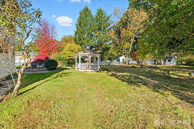 35 Brooktree Road, East Windsor, NJ 08520