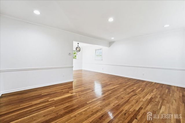 35 Brooktree Road, East Windsor, NJ 08520