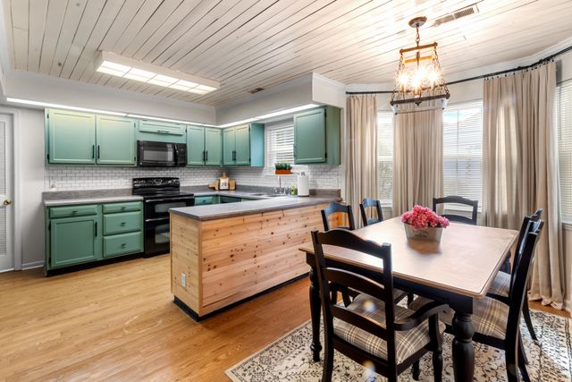 1274 Leaside Lane, Hixson, TN 37343