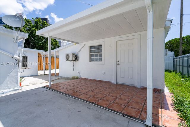 27 SW 55th Ave Rd S, Miami, FL 33134