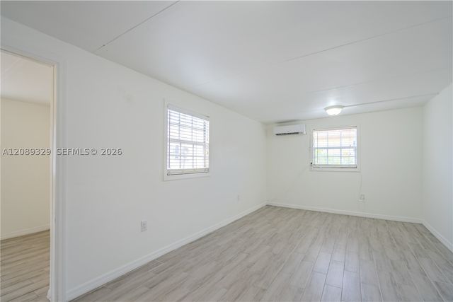 27 SW 55th Ave Rd S, Miami, FL 33134