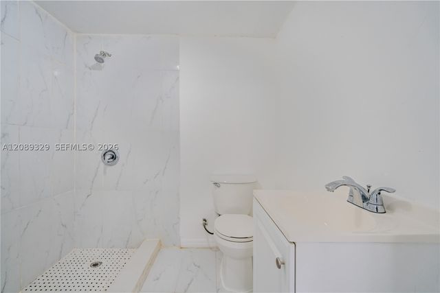 27 SW 55th Ave Rd S, Miami, FL 33134