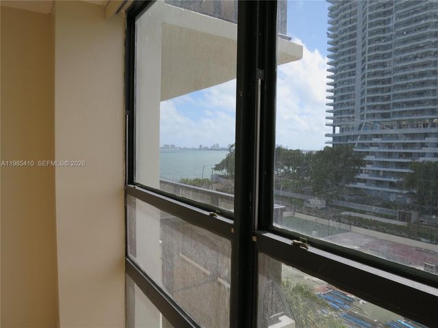 600 NE 36th St 517, Miami, FL 33137
