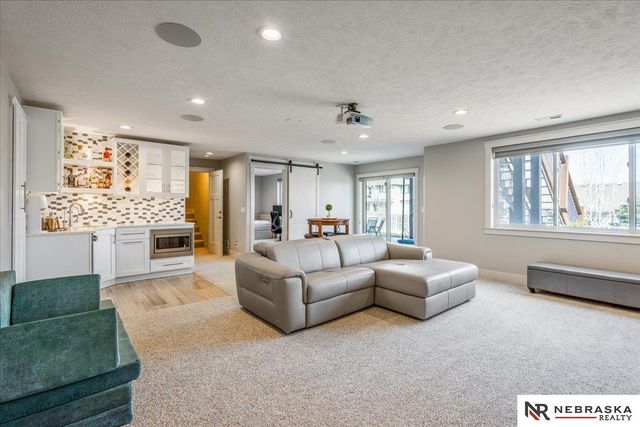 4101 N 191st Street, Elkhorn, NE 68022