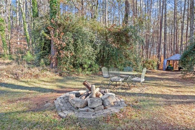 1705 Lilburn Stone Mountain Road, Stone Mountain, GA 30087