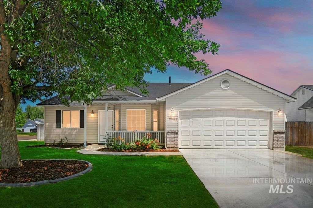 7462 E Wiltshire Ct, Nampa, ID 83687