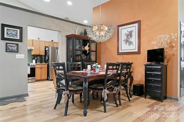 4 Unoga Court, Brevard, NC 28712