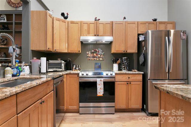 4 Unoga Court, Brevard, NC 28712