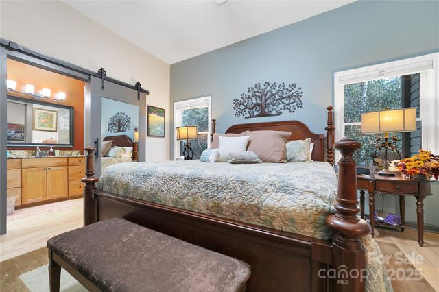 4 Unoga Court, Brevard, NC 28712