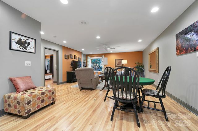 4 Unoga Court, Brevard, NC 28712