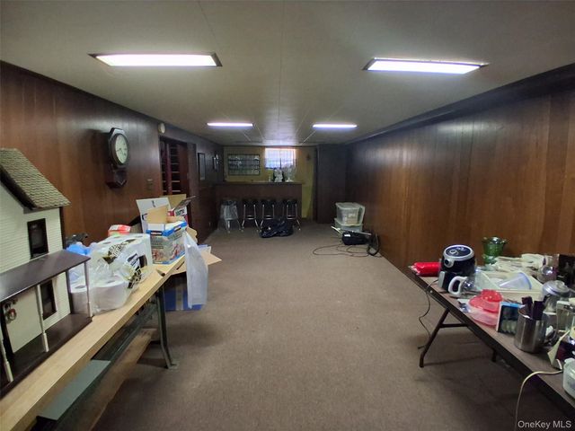 76-37 271st Street, New Hyde Park, NY 11040