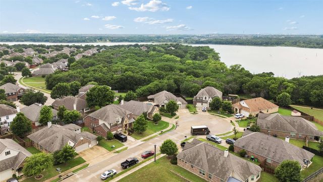 704 Water Garden Circle, Little Elm, TX 75068