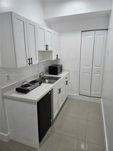 931 Opa Locka Blvd 5, Opa-locka, FL 33054