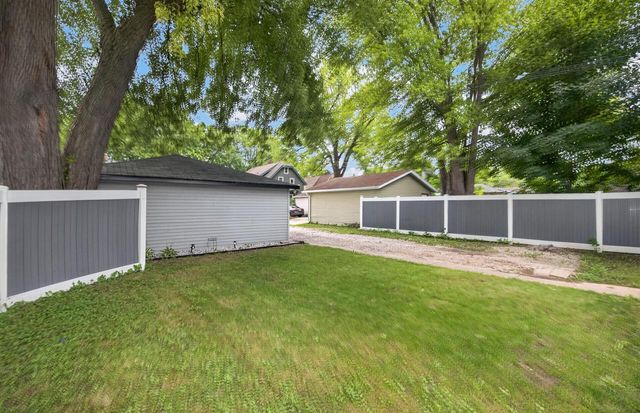 3286 N 60th STREET, Milwaukee, WI 53216
