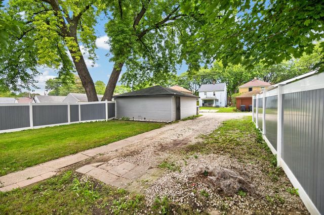 3286 N 60th STREET, Milwaukee, WI 53216