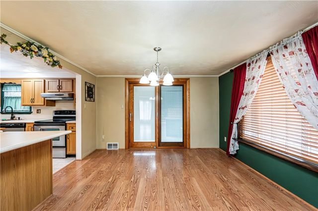 687 Middletown Road, New Stanton, PA 15672