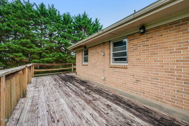 230 Russell Road, Blountville, TN 37617