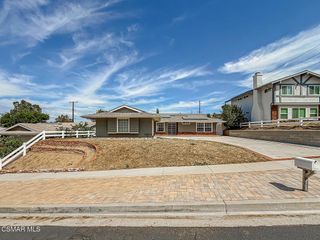 22671 Barcotta Drive, Saugus, CA 91350