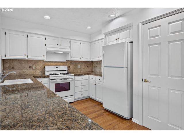 20196 Sw TENINO Ct, Tualatin, OR 97062