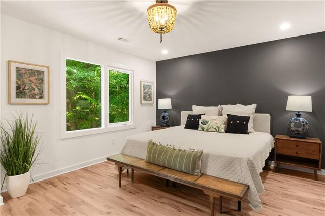 482 Willowbrook Drive SE, Smyrna, GA 30082