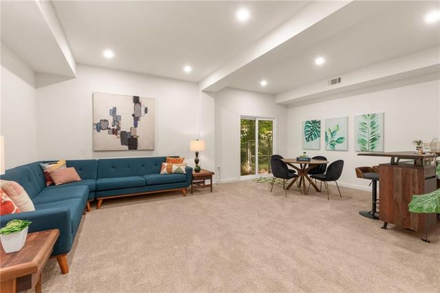 482 Willowbrook Drive SE, Smyrna, GA 30082
