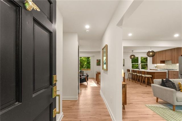 482 Willowbrook Drive SE, Smyrna, GA 30082