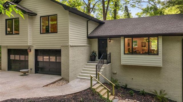 482 Willowbrook Drive SE, Smyrna, GA 30082