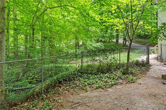 482 Willowbrook Drive SE, Smyrna, GA 30082