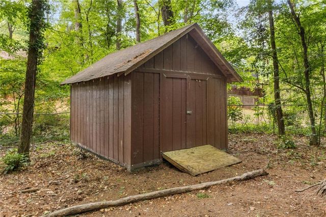 482 Willowbrook Drive SE, Smyrna, GA 30082