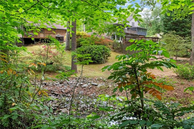 482 Willowbrook Drive SE, Smyrna, GA 30082
