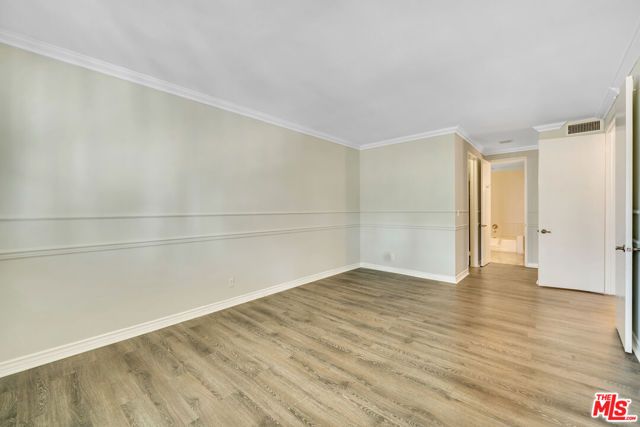 12124 Goshen Avenue 206, Los Angeles, CA 90049