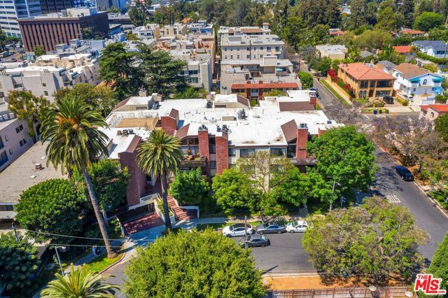 12124 Goshen Avenue 206, Los Angeles, CA 90049