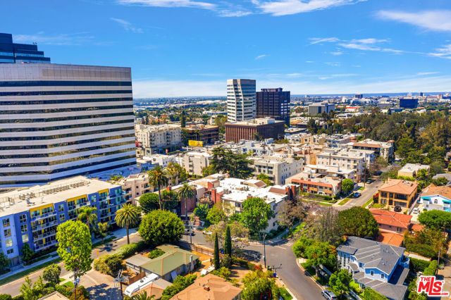 12124 Goshen Avenue 206, Los Angeles, CA 90049