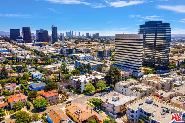 12124 Goshen Avenue 206, Los Angeles, CA 90049