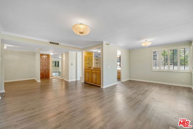 12124 Goshen Avenue 206, Los Angeles, CA 90049