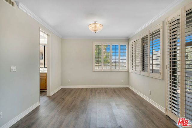 12124 Goshen Avenue 206, Los Angeles, CA 90049