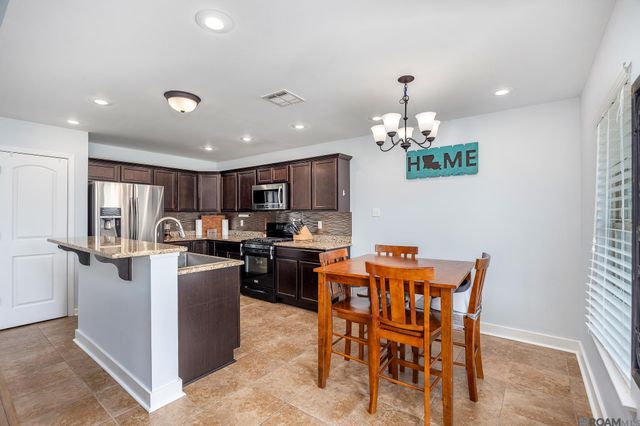 15679 Heartstone Dr, Prairieville, LA 70769